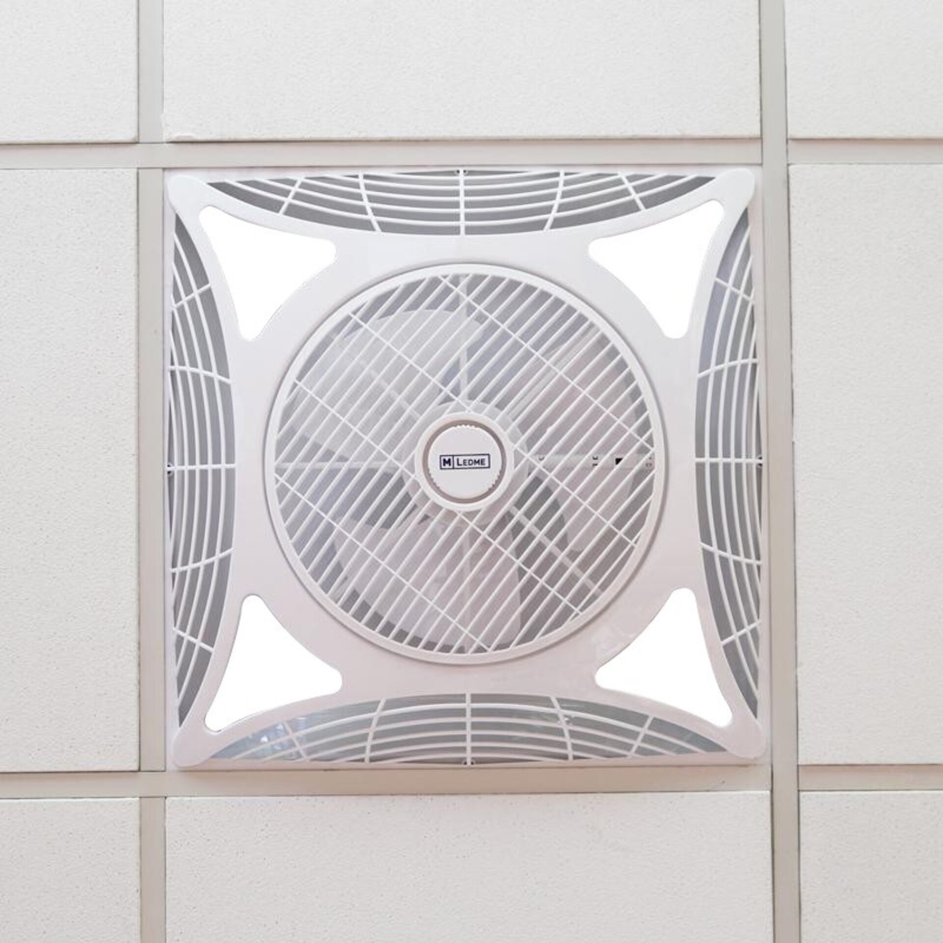 Ventilador de Techo Armstrong Square 68W - 1